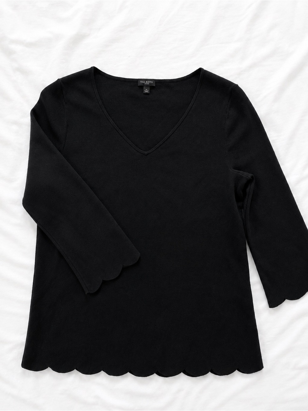 Talbots Black Scalloped V-Neck Sweater Top – size x